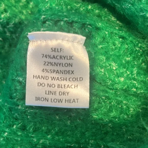 Bluivy green sweater, size M/L, gently used - Picture 4 of 4